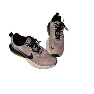 Women’s Nike Air Max Verona Tennis Shoe